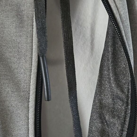 Mens Gray Hooded Jacket Large Zip Up Top Comfort Style Gym Daily Pockets Lounge - Picture 4 of 15